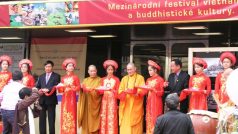 Festival vietnamské kultury a buddhismus v Karlových Varech