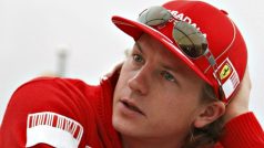 Finský pilot F1 Kimi Räikkönen se vrací do Ferrari