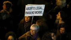 Madrid: Protesty proti zpřísnění potratového zákona