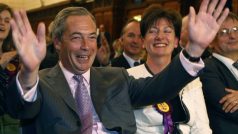 Lídr  britské populistické strany UKIP Nigel Farage