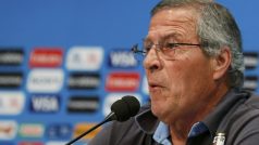 Óscar Tabárez během svého projevu na tiskové konferenci před osmifinálovým zápasem