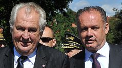 Miloš Zeman a Andrej Kiska (vpravo) při oslavě 70. výročí SNP