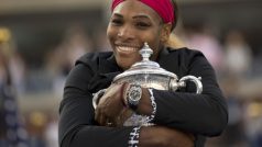 Serena Williamsová s pohárem za vítězství na US Open