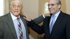 Ben Bradlee (vlevo) a další hvězda aféry Watergate, reportér Bob Woodward. Snímek z 29. 9. 2014