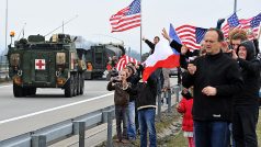 Konvoj amerických vojáků, který překročil hranice v Bohumíně