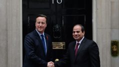 Britský premiér David Cameron (vlevo)  jednal včera v Londýně s egyptským prezidentem Sísím