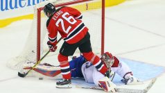 Patrik Eliáš v dresu New Jersey Devils v nočním utkání proti Montrealu