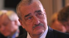 Karel Schwarzenberg končí v čele TOP 09 po šesti letech