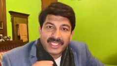 Na videu v angličtině Manoj Tiwari upozorňuje na plané sliby politických soupeřů. Ale video není autentické