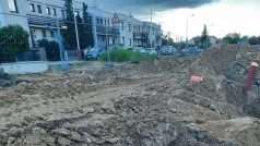 Syslí kolonii v Mladé Boleslavi trápí navezená suť a hromady hlíny