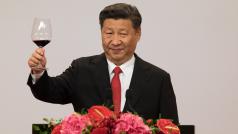 Přípitek čínského prezidenta Si Ťin-pchinga během návštěvy Hongkongu