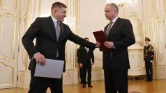 Odcházející premiér Robert Fico přinesl prezidentovi Andreji Kiskovi svoji rezignaci
