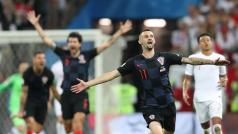 Chorvatské oslavy po gólu do sítě Anglie v semifinále MS, v popředí Marcelo Brozovič