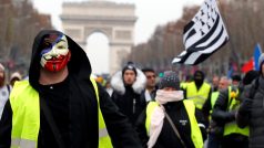 Hnutí &quot;žluté vesty&quot; protestuje ve Francii už pátou sobotu v řadě.