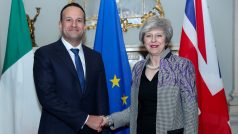 Britská premiérka Theresa Mayová a irský premiér Leo Varadkar