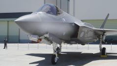 Letoun americké výroby F-35 Lightning II