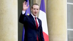 Zuckerberg se s Macronem sešel o pět dní dříve. Francouzská vláda tehdy zveřejnila zprávu o sociálních sítích