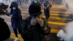 V Hongkongu probíhaly protesty v pěti nákupních centrech