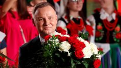 Stávající polský prezident Andrzej Duda. Po vyhlášení prvních odhadů postupuje do druhého kola.