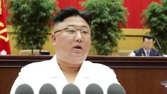 Severokorejský vůdce Kim Čong-un na sjezdu vládnoucí strany.