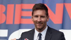 Messi bude v Paříži nosit číslo 30