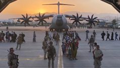 Francie v pátek večer ukončila evakuační lety z Afghánistánu, který ovládlo radikální islamistické hnutí Tálibán (ilustrační foto)