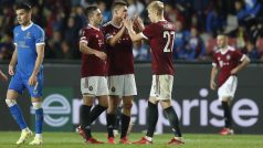 Fotbalisté Sparty se radují z výhry nad skotskými Rangers