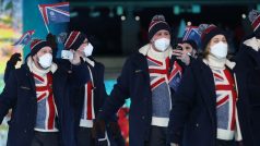Oblečení, ve kterém britští sportovci nastupovali během slavnostního úvodního ceremoniálu, se stalo doslova senzací na čínské sociální síti weibo