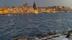 Maltský přístav Sliema. Budoucí vlna tsunami může ohrozit všechna přístavní města na ostrově