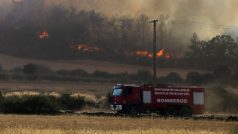 Ve Španělsku si lesní požáry vyžádaly dvě oběti. Hasiči nedaleko obce Tábara na severozápadě země