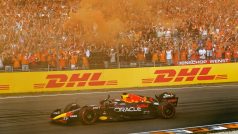 Max Verstappen triumfoval i doma v Nizozemsku