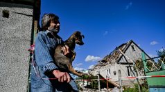 Domy v Záporoží jsou po raketových útocích a leteckých úderech zničené, oběti se teprve sčítají