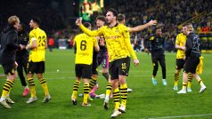 Fotbalisté Borussie Dortmund slaví postup do čtvrtfinále Ligy mistrů