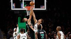 Boston Celtics porazili Milwaukee Bucks 122:119