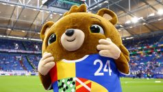 mascot UEFA