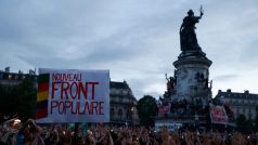 V ulicích Paříže slavili příznivci Nové lidové fronty