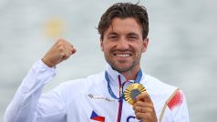 Rychlostní kanoista Martin Fuksa se zlatou olympijskou medailí