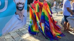 Izrael letos vzhledem k válce v Gaze zrušil své duhové průvody za práva sexuálních menšin. Jeruzalémem přeci jen ale prošly tisíce účastníků pochodu Pride Parade