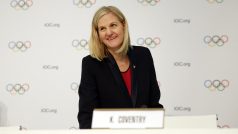 Kirsty Coventry během tiskové konference po jejím zvolení za novou prezidentkou Mezinárodního olympijského výboru