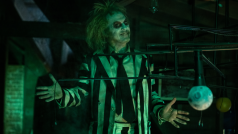 Michael Keaton ve snímku Beetlejuice Beetlejuice