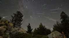 Meteorický roj Perseid v roce 2023 v nejjižnější části amerického národního parku Sequoia poblíž vrcholu Piute Peak v jižní Sierra Nevadě