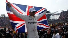 Lewis Hamilton je čtyřnásobným mistrem světa