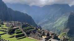 Prezident Nejvyššího kontrolního úřadu Miloslav Kala a čeští poslanci z kontrolního výboru na výletě na Machu Picchu v Peru