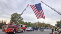 Průvod ve Washingtonu oslavil Den válečných veteránů