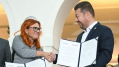 Zástupci SPD a Trikolóry se dohodli na podmínkách spolupráce pro volby v roce 2024