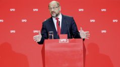 Šéf německých sociálních demokratů Martin Schulz při tiskové konferenci