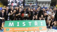 Basketbalisté Nymburka vyhráli už 15. titul v řadě