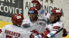 Třinečtí hokejisté potvrdili, že to na Karlovy Vary umí a porazili je 2:1.