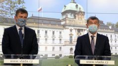 Ministr zahraničí Tomáš Petříček a premiér Andrej Babiš