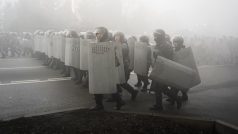 Pořádková policie 5. ledna 2022 během nepokojů v Almaty, největším městě Kazachstánu